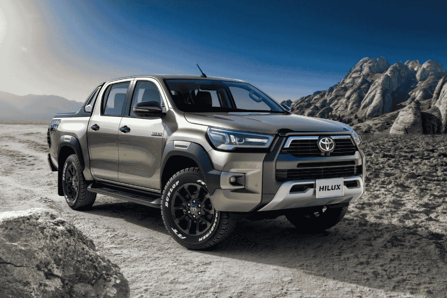 Toyota Hilux 2025 em cenário off-road, uma das picapes com menor depreciação no Brasil e alta valorização no mercado de usados.