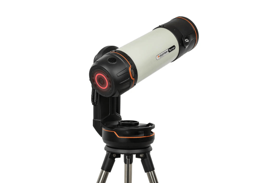 Smart telescope compacto em tripé com design moderno, exemplo de telescópio inteligente para astronomia amadora